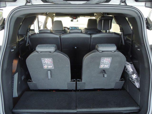 PEUGEOT 5008 BlueHDi 130 S&S EAT8 Allure Pack