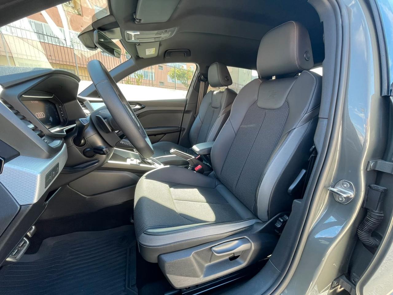Audi A1 Sportback 1.0 TFSI Stronic S line edition 110 cv