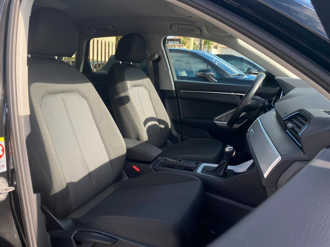 Audi Q3 Business 2.0 TDI 150CV s-tronic 35