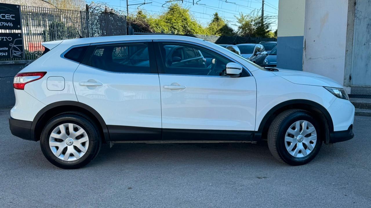 Nissan Qashqai 1.5 dCi N-Vision