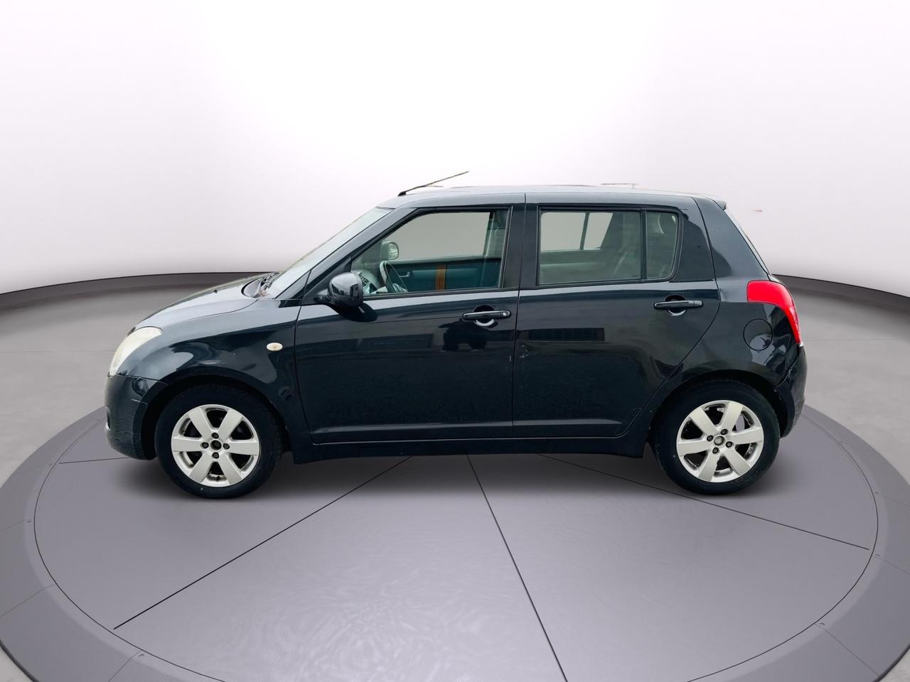 Suzuki Swift 1.3 benzina gpl 2010 neo patentati