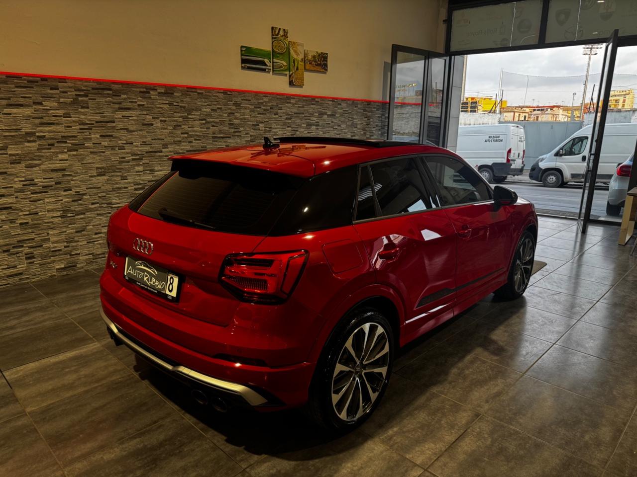 Audi Q2 SQ2 TFSI quattro S tronic sport attitude