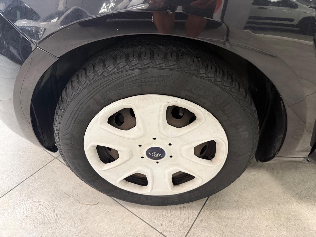Ford Ka 1.2 8V 69CV Titanium Ok Neopatentati