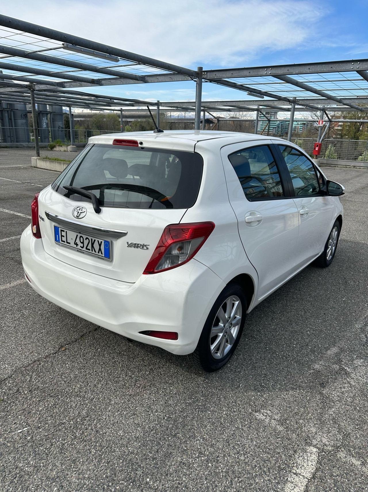 Toyota Yaris 1.0 5 porte Lounge