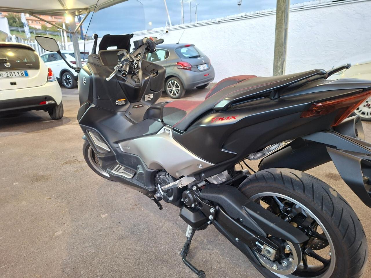 Yamaha TMAX 560 25'anniversario Black max