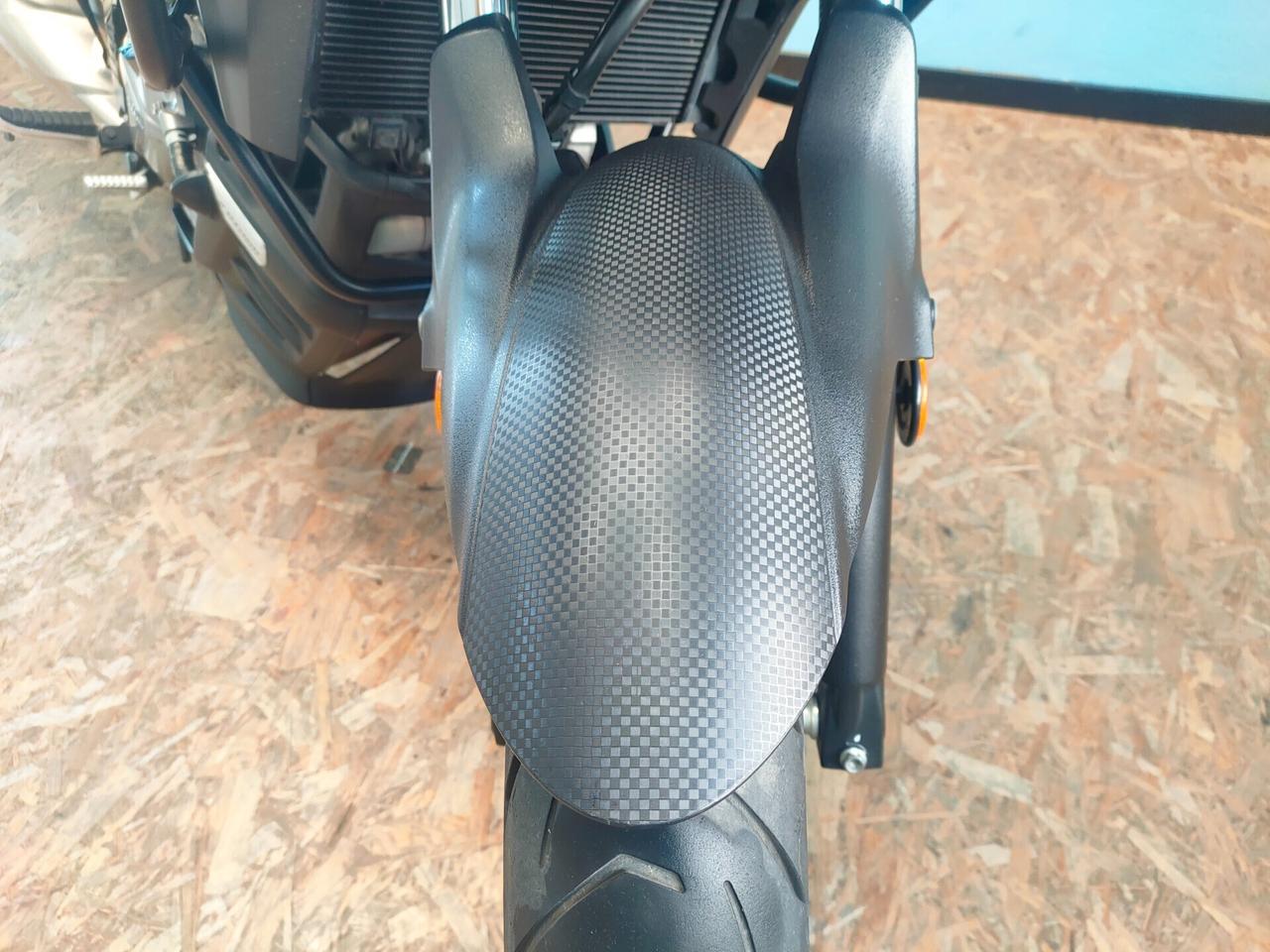 Suzuki V-Strom 650 XT - Tris bauletti