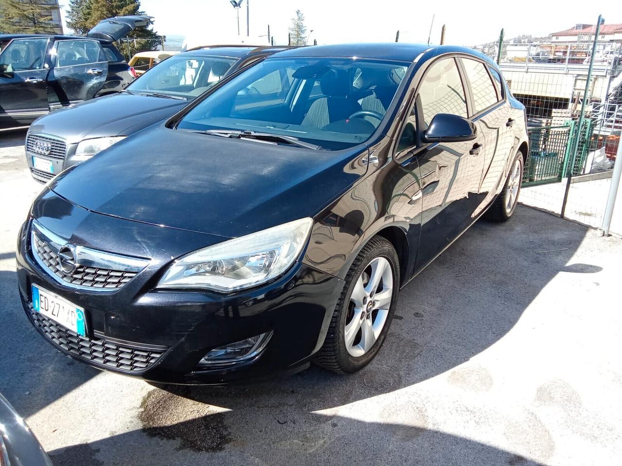 Opel Astra 1.7 CDTI 110CV 5 porte Cosmo