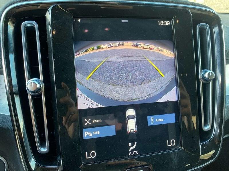 Volvo XC40 1.5 t3 Momentum Pro 163cv auto my21