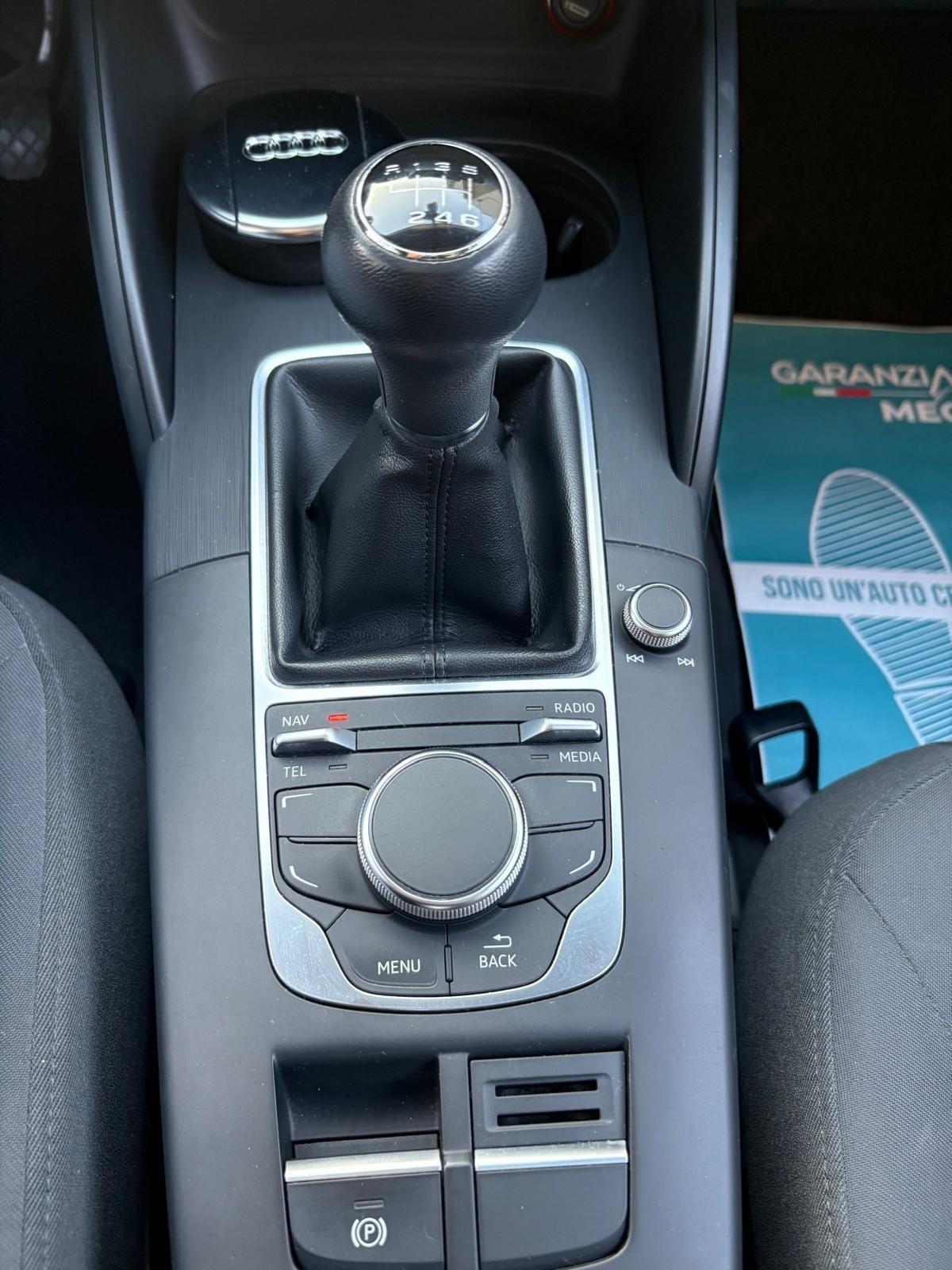 Audi A3 1.4 TFSI Young Sport Tetto panoramico