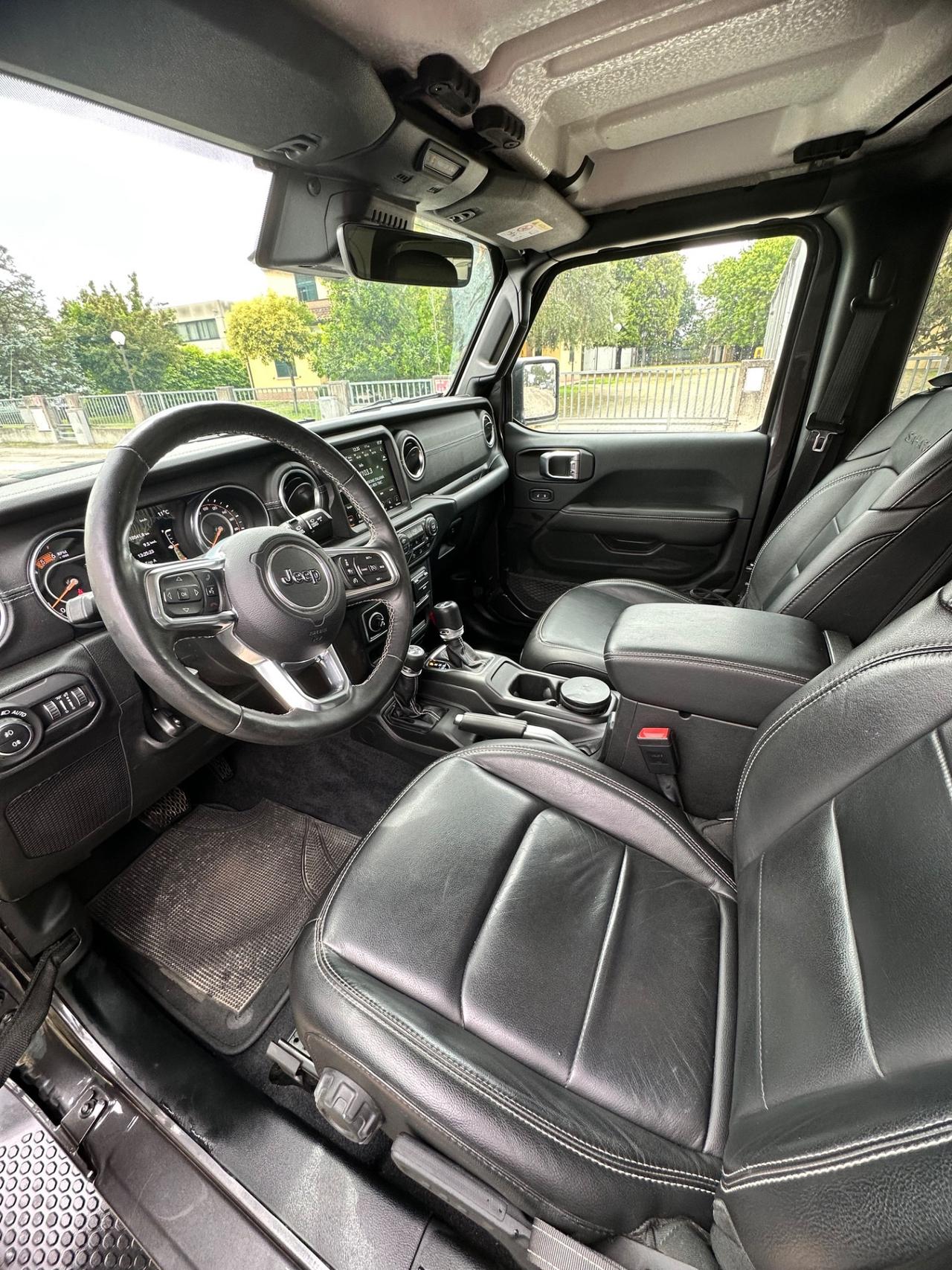 Jeep Wrangler Unlimited 2.2 Mjt II Sahara