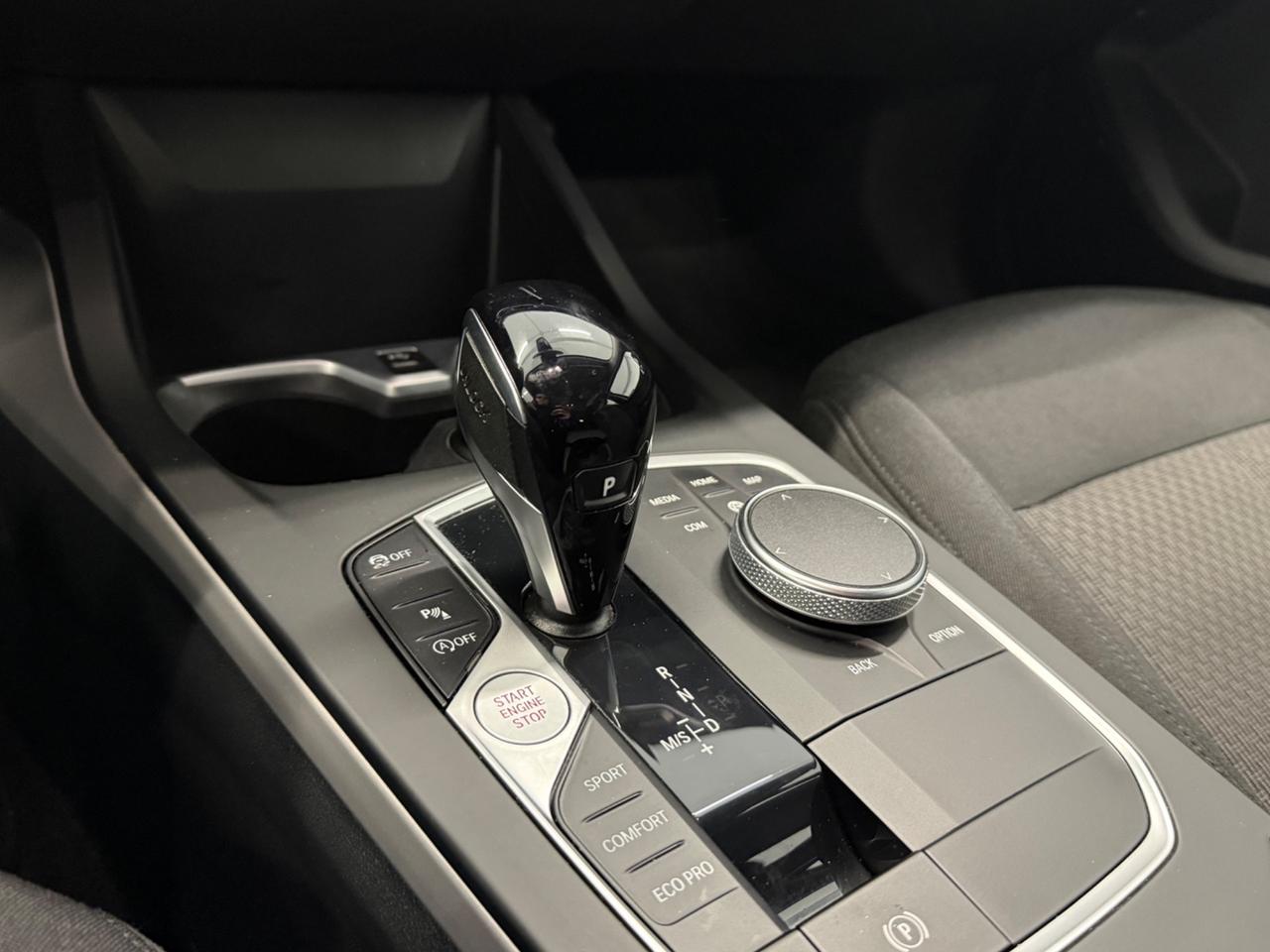 Bmw 118 118i 5p. Business Advantage