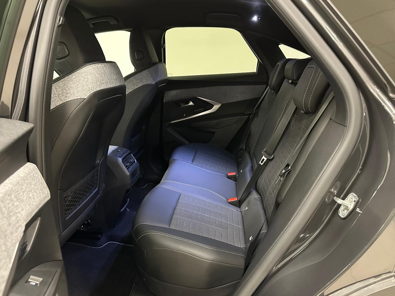 Peugeot 3008 Hybrid 145 e-DCS6 GT - 2025