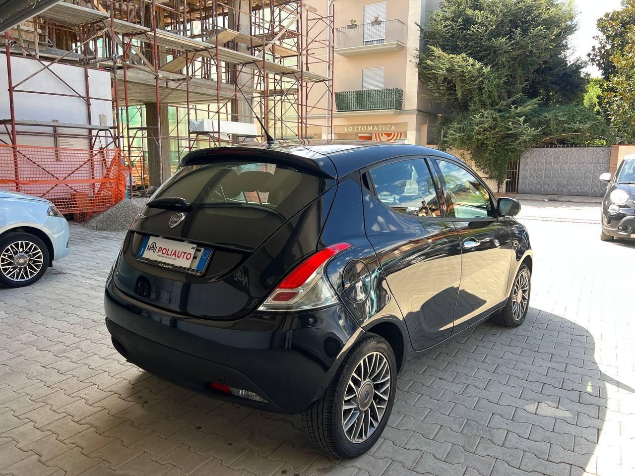 YPSILON 1.3 MJT 95CV SeS Platinum