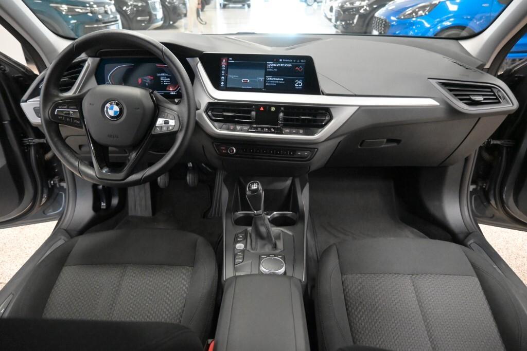 Bmw 118 118i 5p. Business Advantage