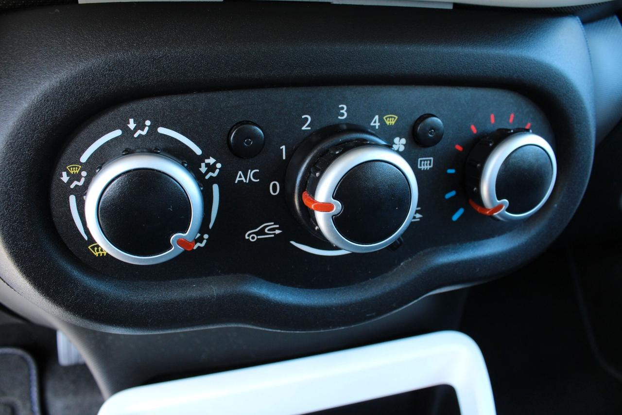 Renault Twingo SCe Lovely