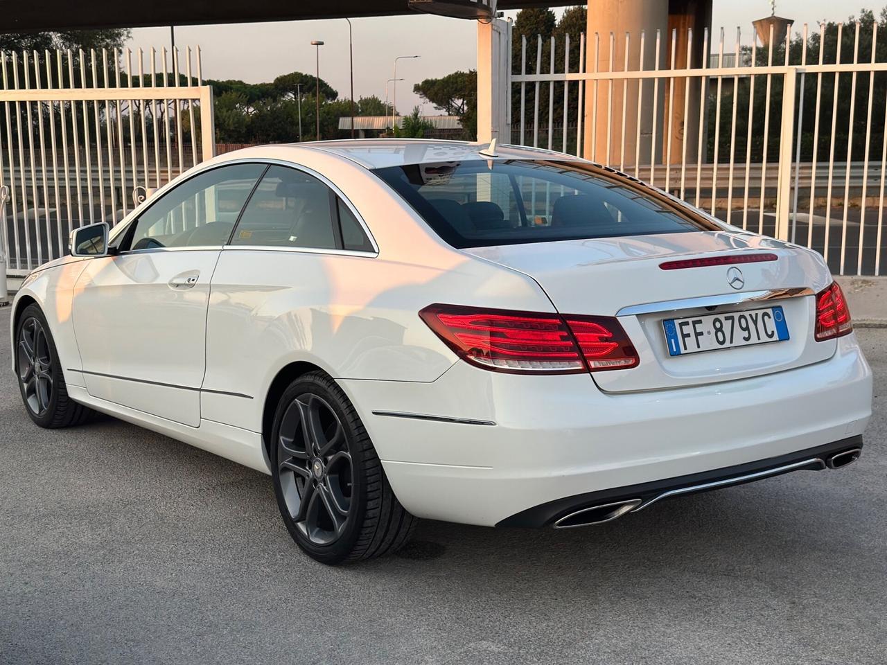 Mercedes Classe E AUT. 2.2 170CV Sport DA VETRINA