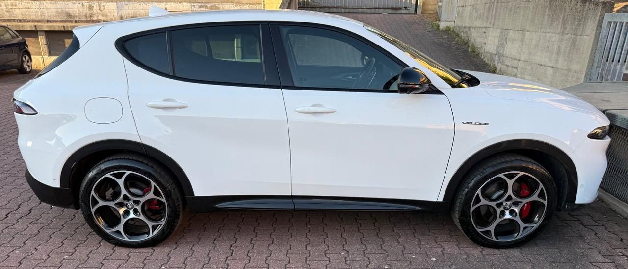 Alfa Romeo Tonale 1.3 Phev Veloce Q4 280cv at6 PARI AL NUOVO!