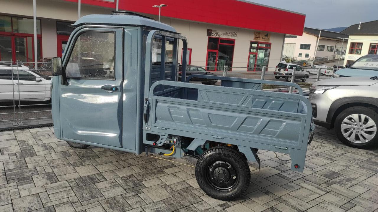 APE TRICICLO ELETTRICO E-CARRO CABIN