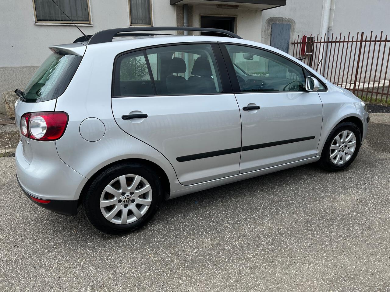 Volkswagen Golf Plus Golf 1.6 5p. GPL