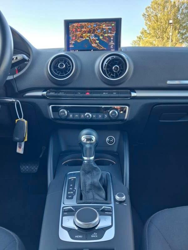 Audi A3 SPB 30 TFSI S tronic Business