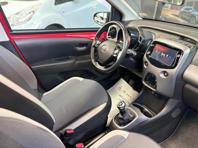 TOYOTA Aygo Connect 1.0 VVT-i 72 CV 5 porte x-clusiv red style