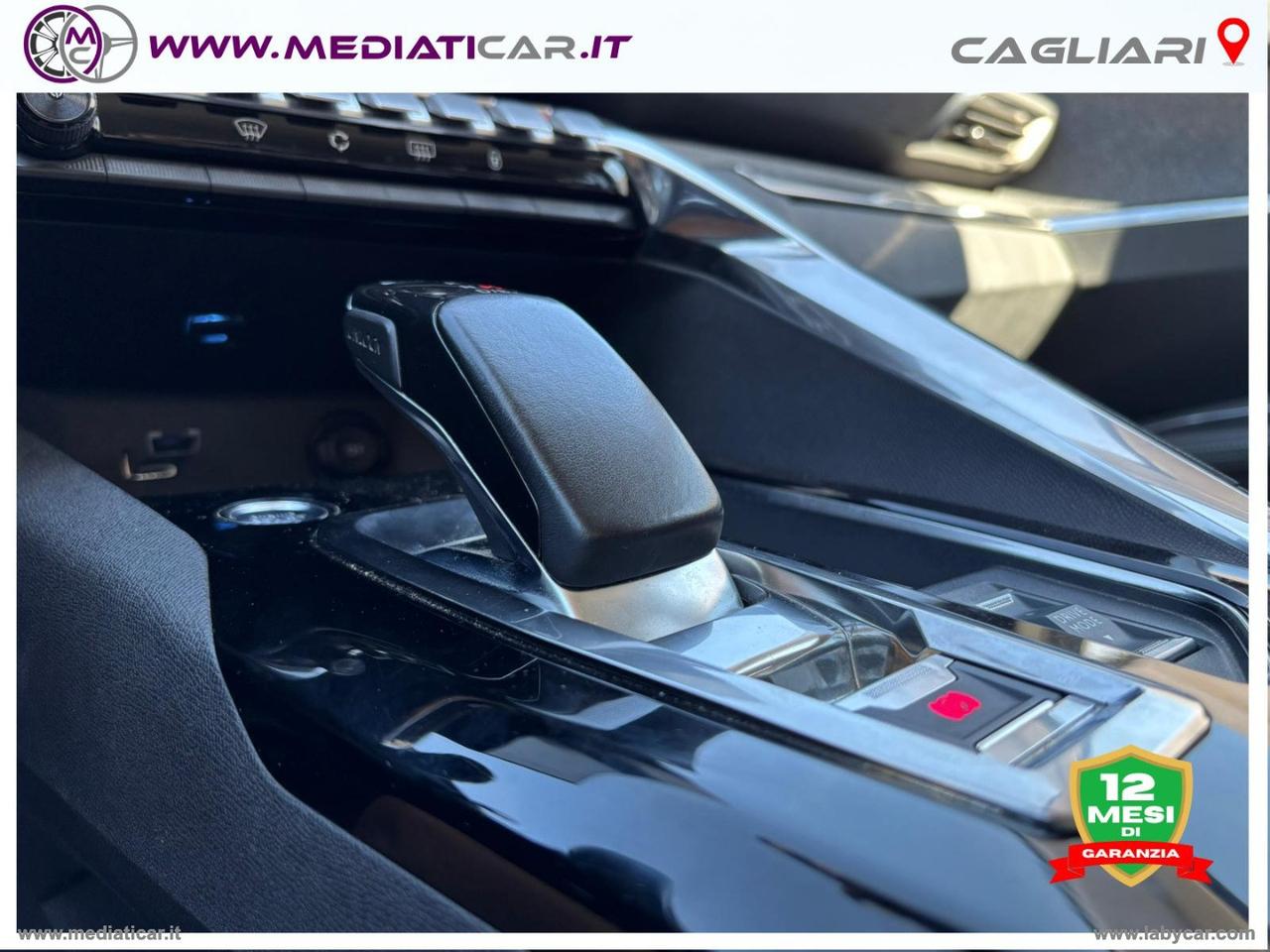 PEUGEOT 3008 Hybrid 225 e-EAT8 Allure Pack