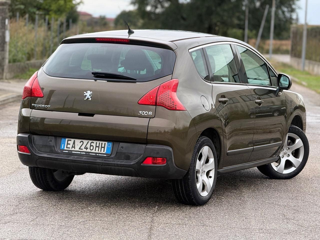 Peugeot 3008 1.6 HDi 110CV Premium