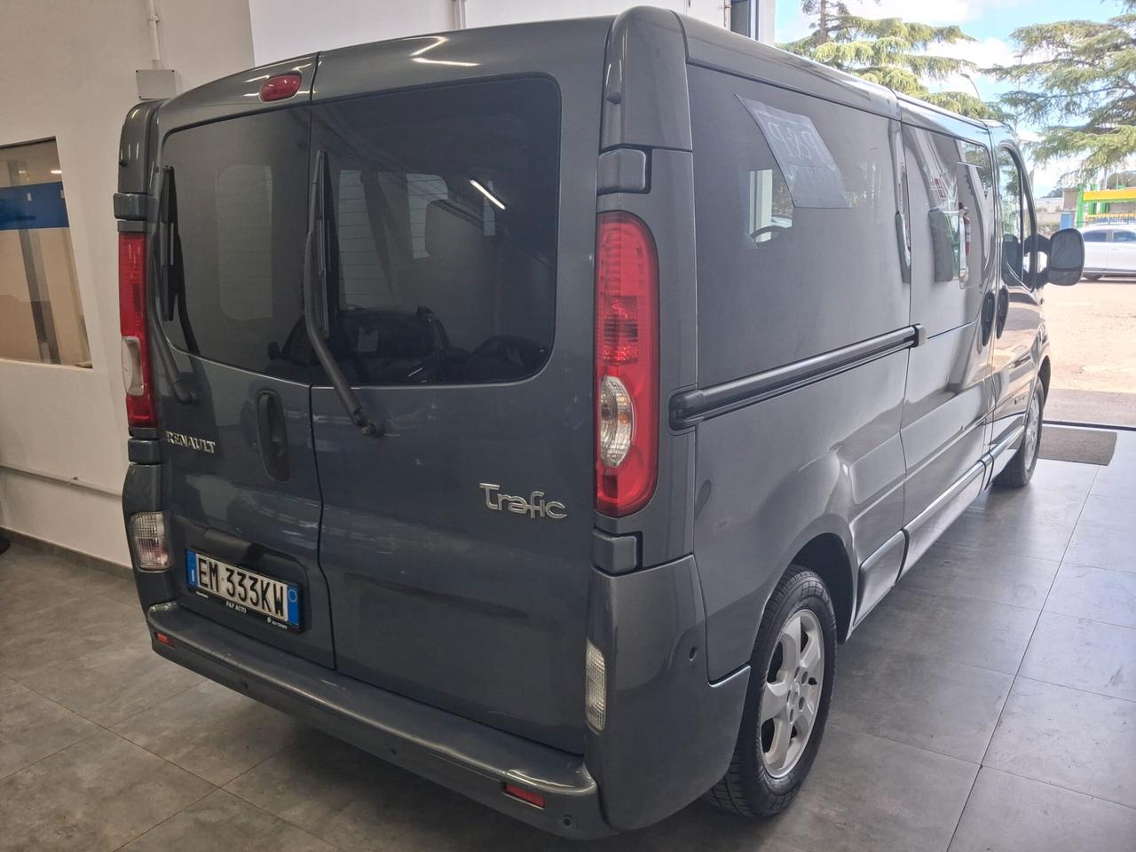 Renault Trafic T27 2.0 dCi/115 PC-TN Passenger Comfort DPF