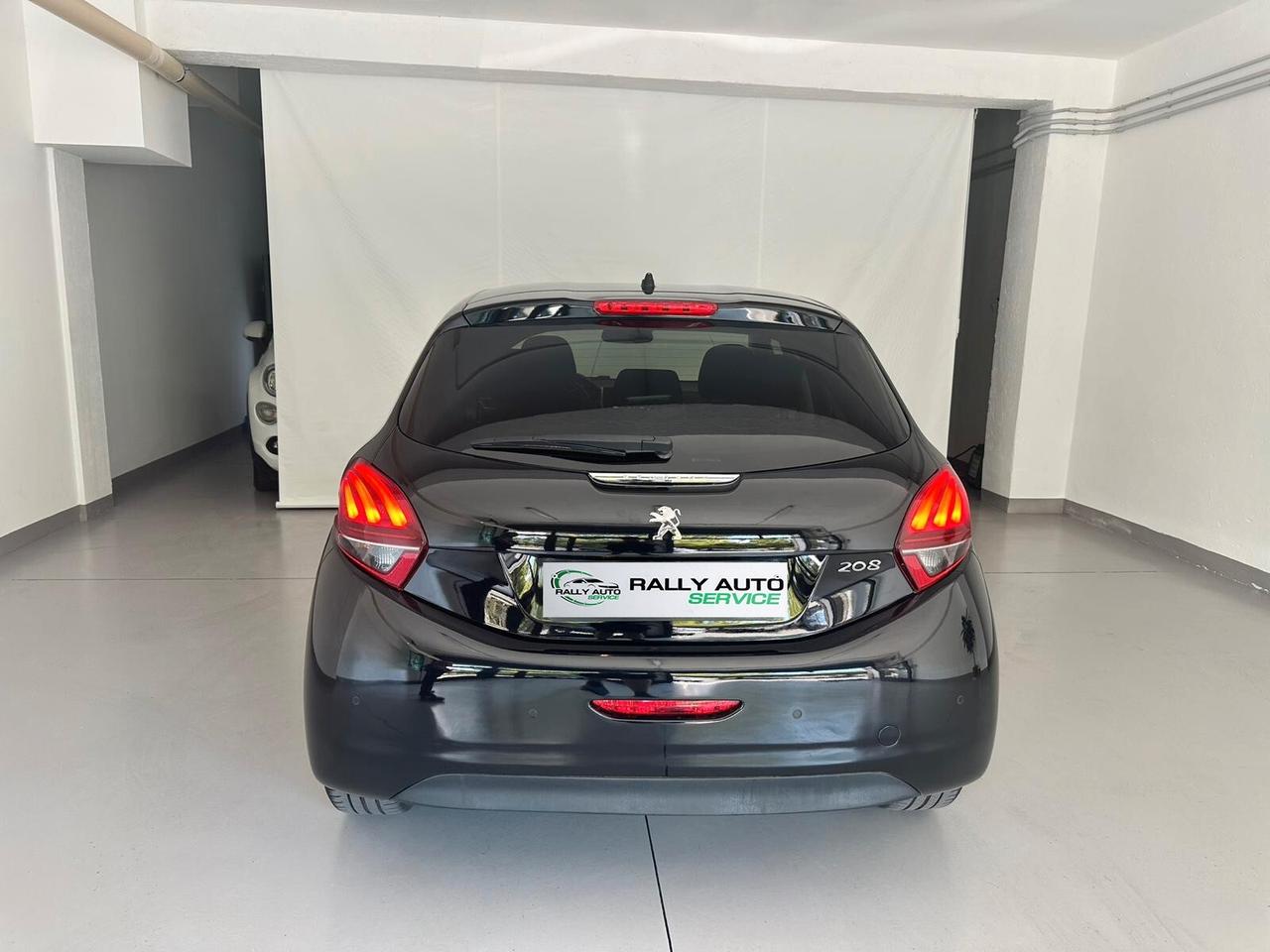 Peugeot 208 BlueHDi 100 S&S 5 porte Signature