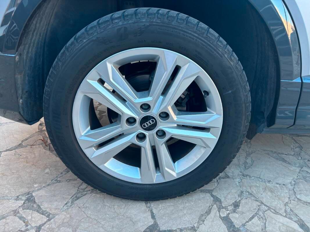 Audi Q2 35 1.5 tfsi s-tronic