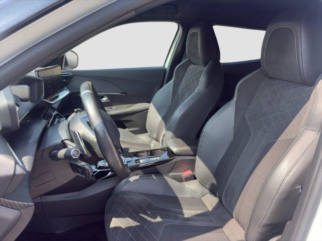 PEUGEOT 2008 2008 PureTech 130 S&S EAT8 GT Pack