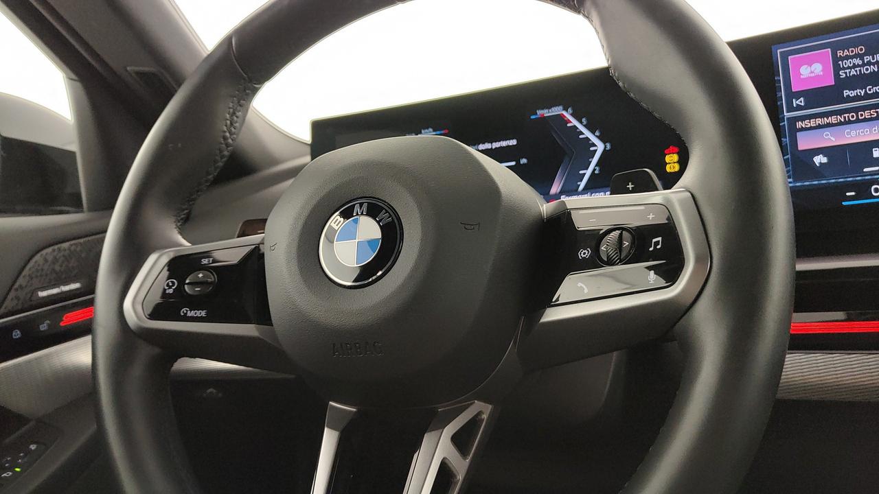 BMW Serie 5 G61 2024 Touring - 520d Touring 48V xdrive MSport Pro auto