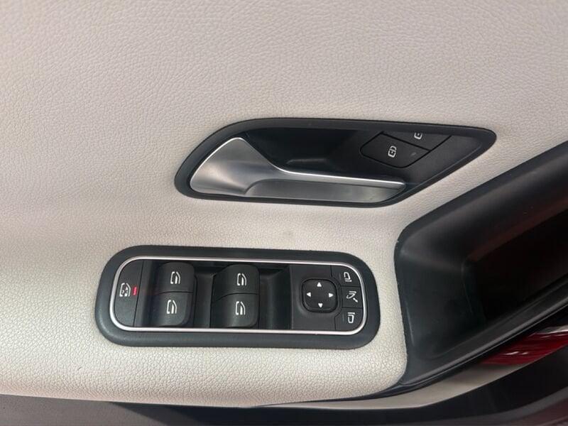 Mercedes-Benz Classe A - W177 2018 A 180 d Premium auto