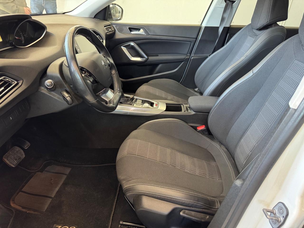 Peugeot 308 HDI 120cv Automatica