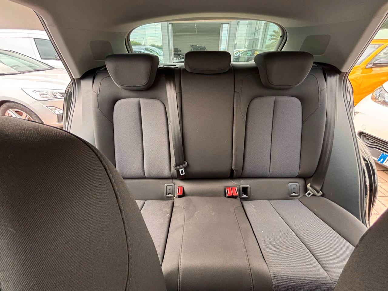 Audi Q2 2.0 TDI quattro S tronic Business