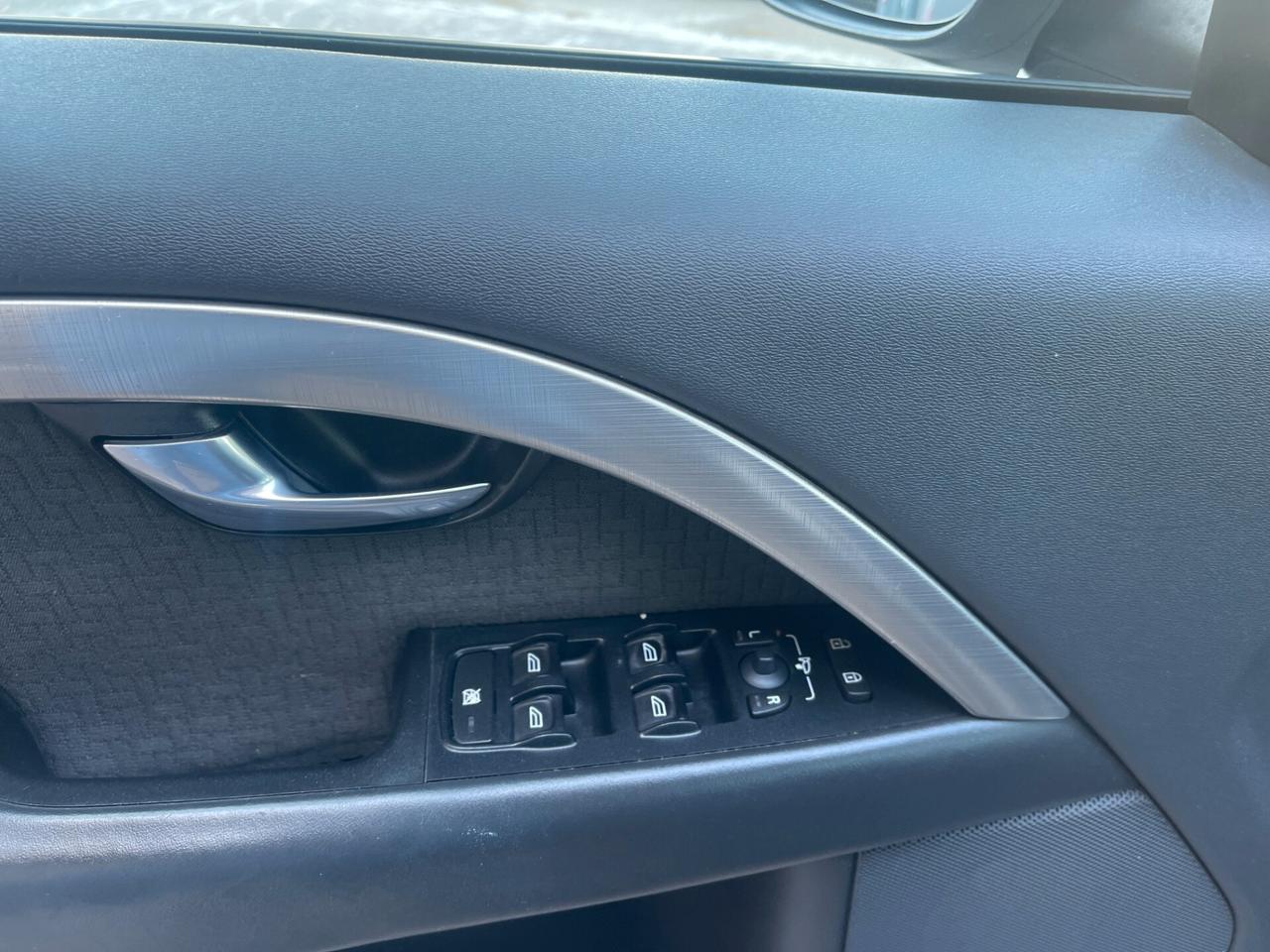 Volvo V70 2.4 D5 Momentum