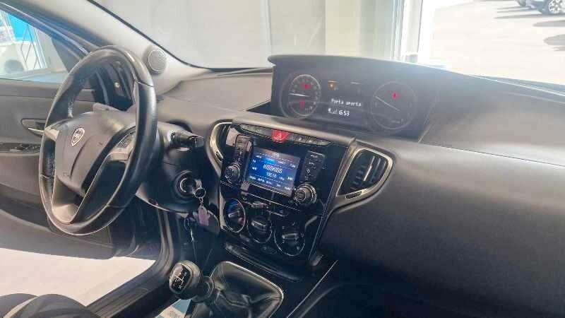 Lancia Ypsilon 1.2 69 CV GPL Ecochic Gold