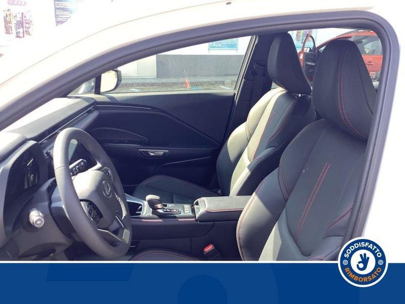 Lexus LBX Hybrid Elegant Black Pack 2WD