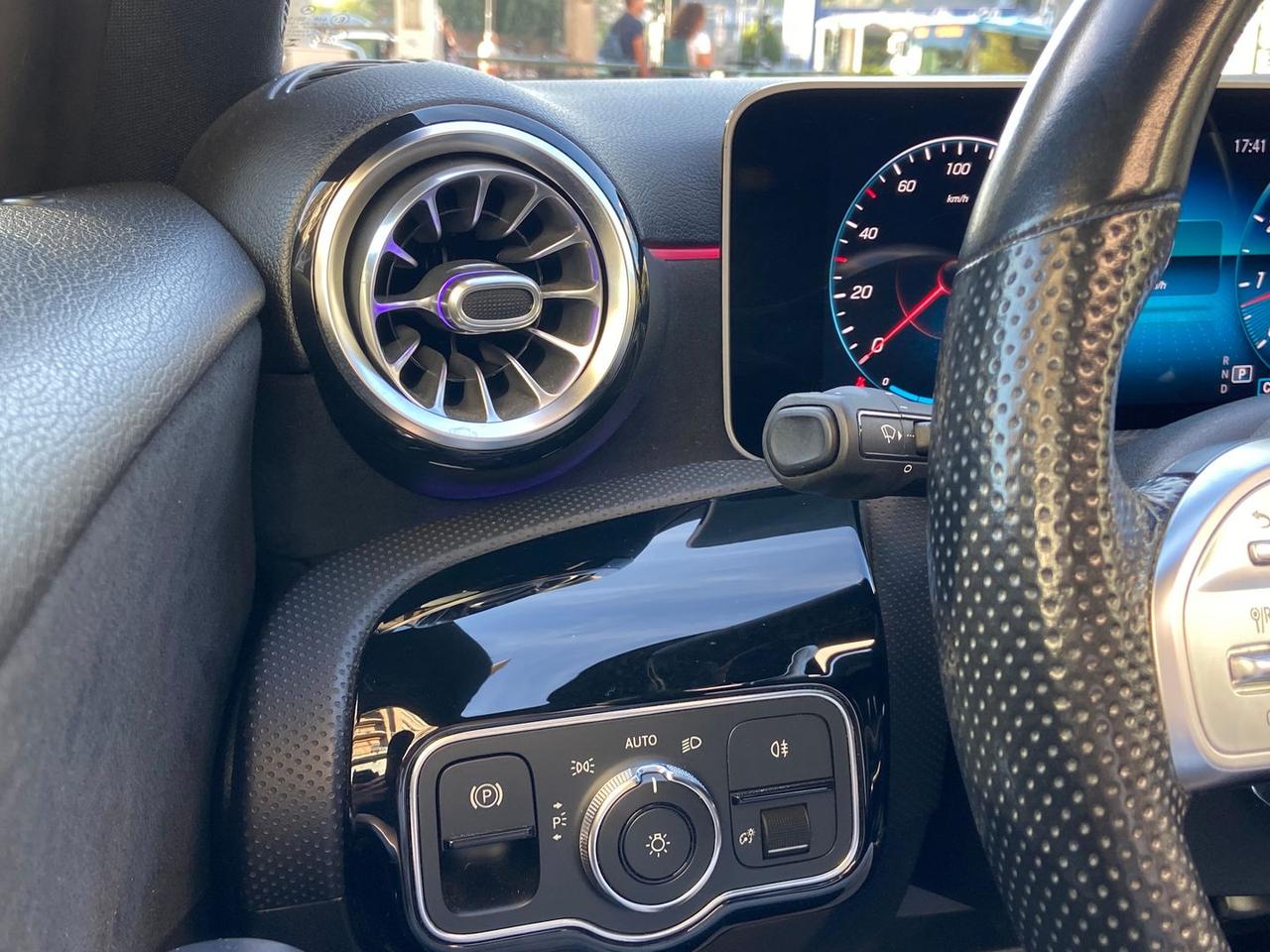 Mercedes-Benz A 250 Premium #50253