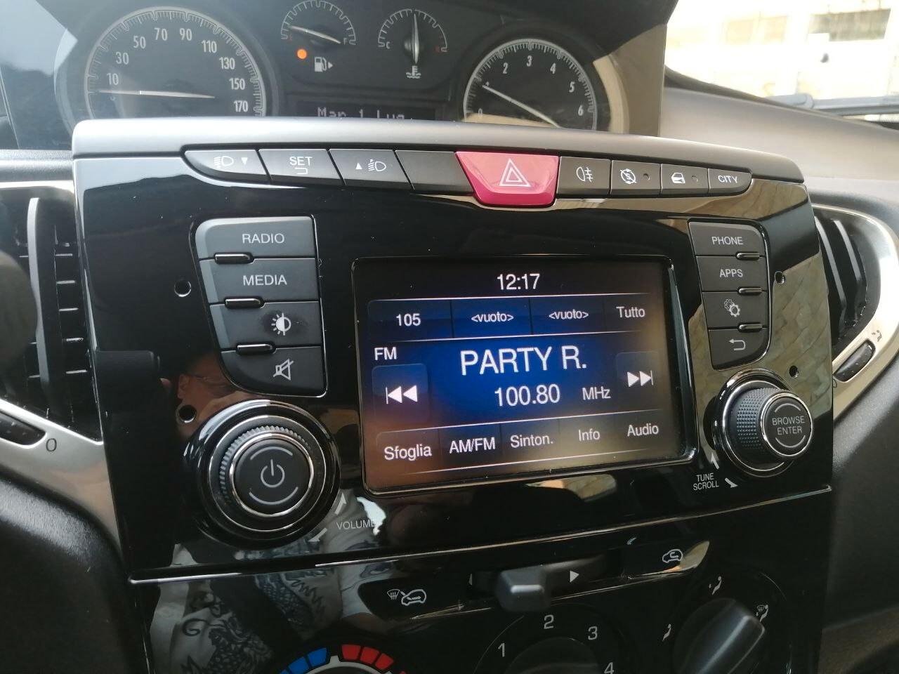 Lancia Ypsilon 1.2 69 CV 5 porte Gold