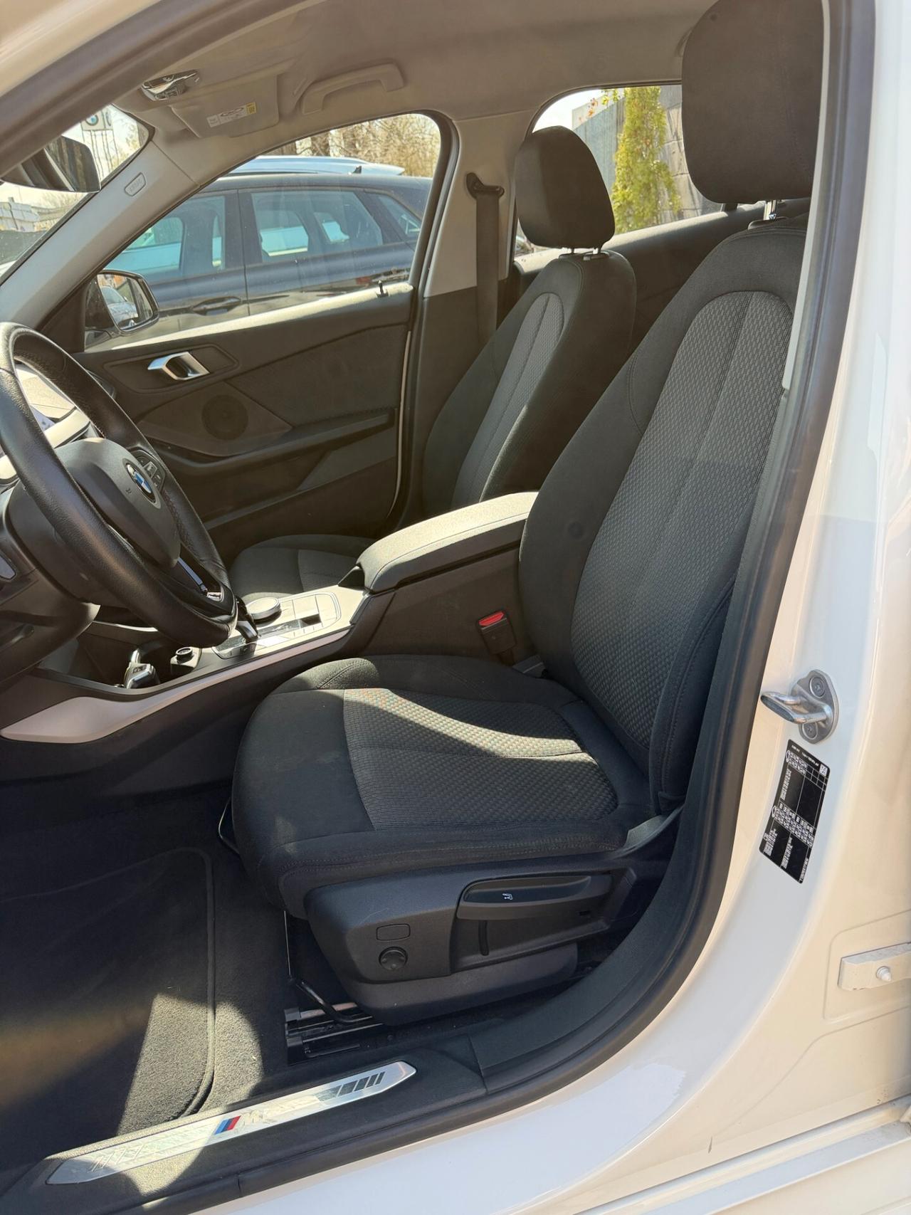 Bmw 116 116d 5p. Msport