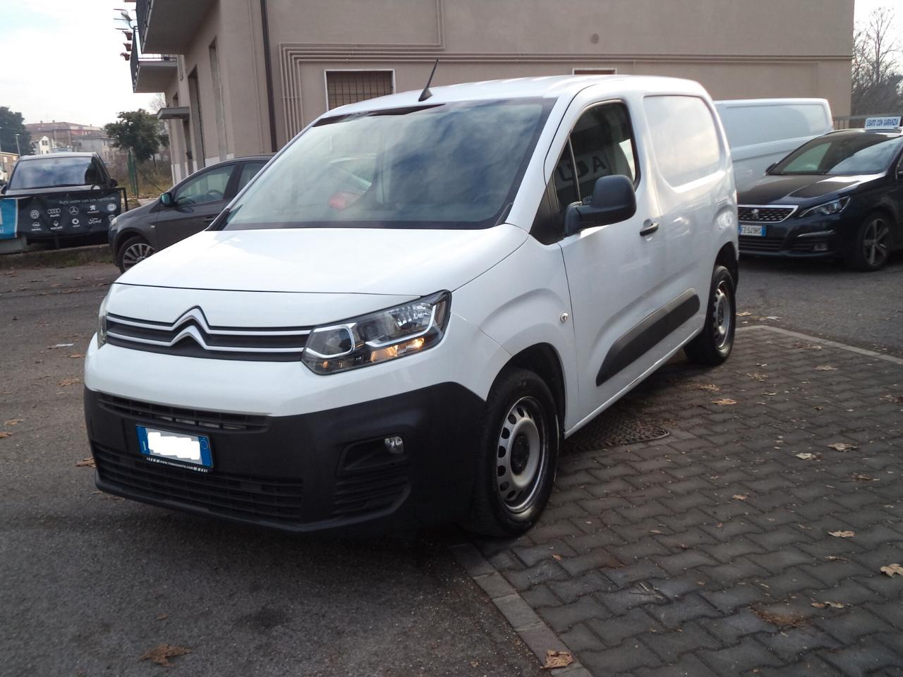 Citroen Berlingo Furgone 1.6 HDI 99CV cv 3 POSTI IN CABINA EURO6 FRIZIONE NUOVA