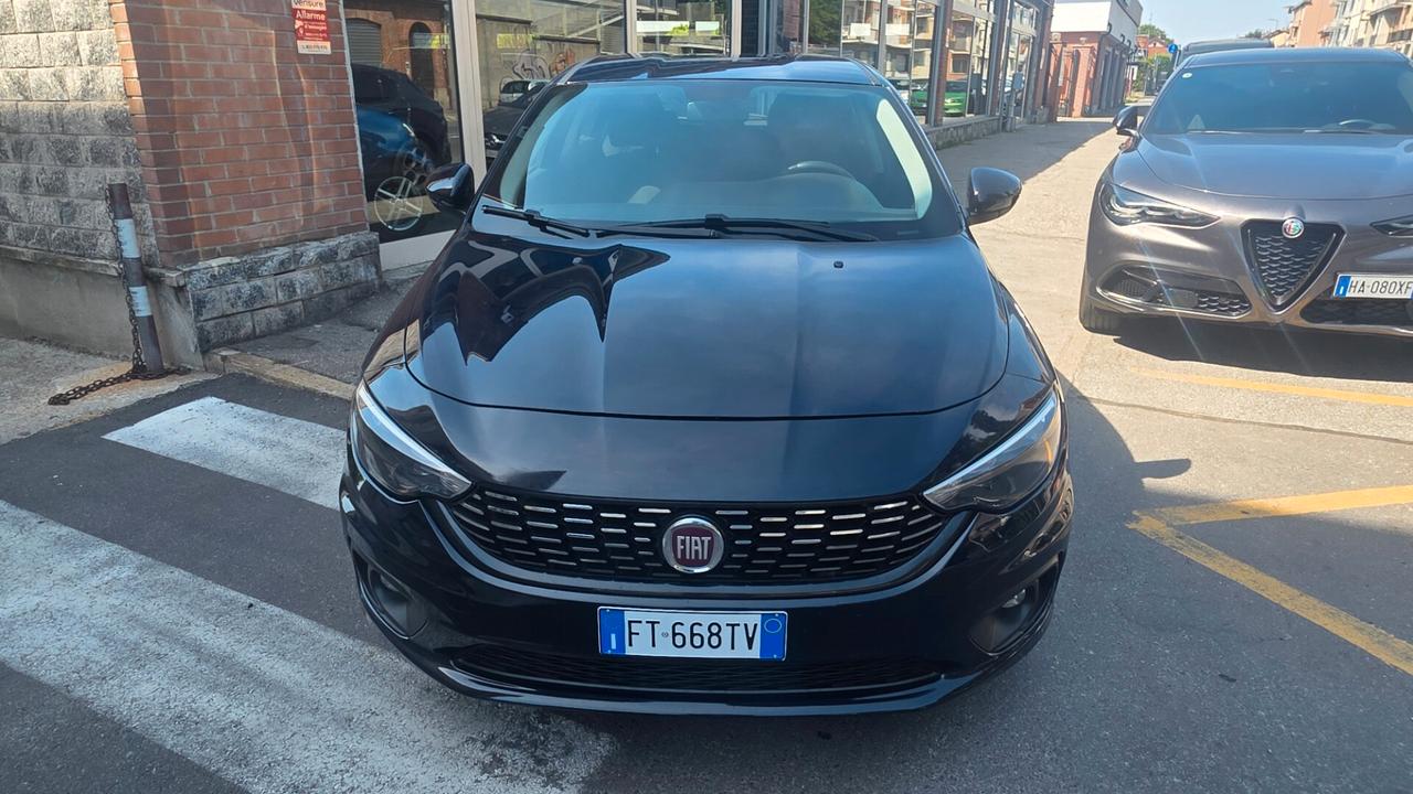 Fiat Tipo 1.6 Mjt S&S 5 porte Easy