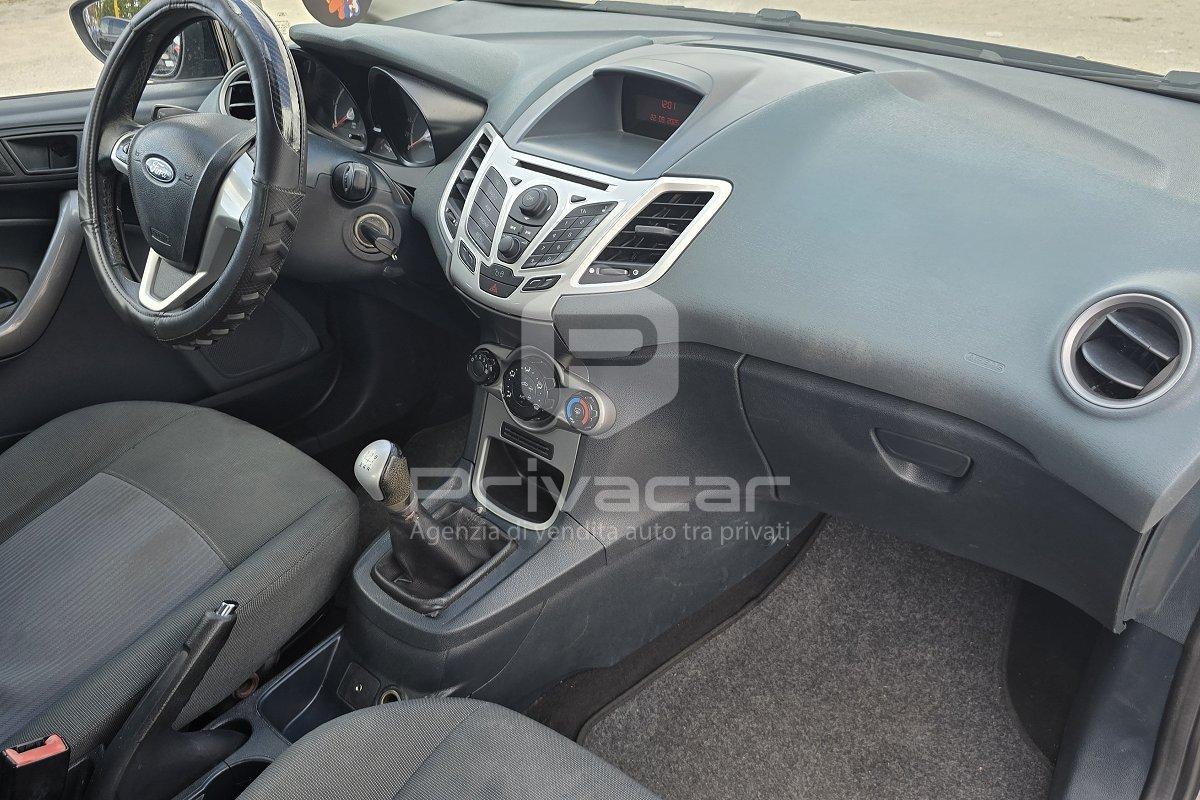 FORD Fiesta 1.4 TDCi 70CV 5 porte Titanium