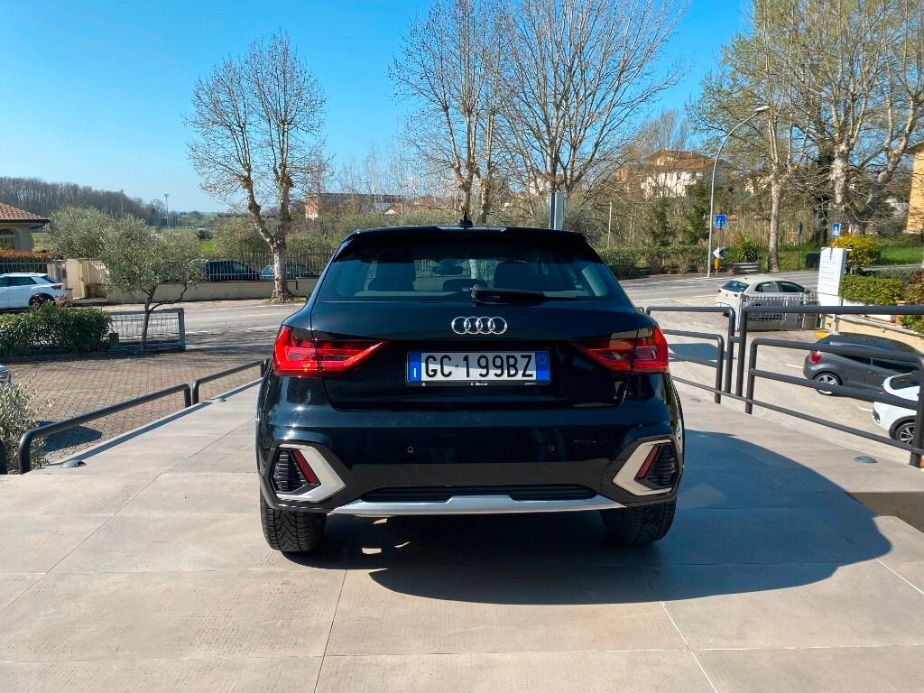 AUDI A1 2ª serie A1 citycarver 25 TFSI Admired