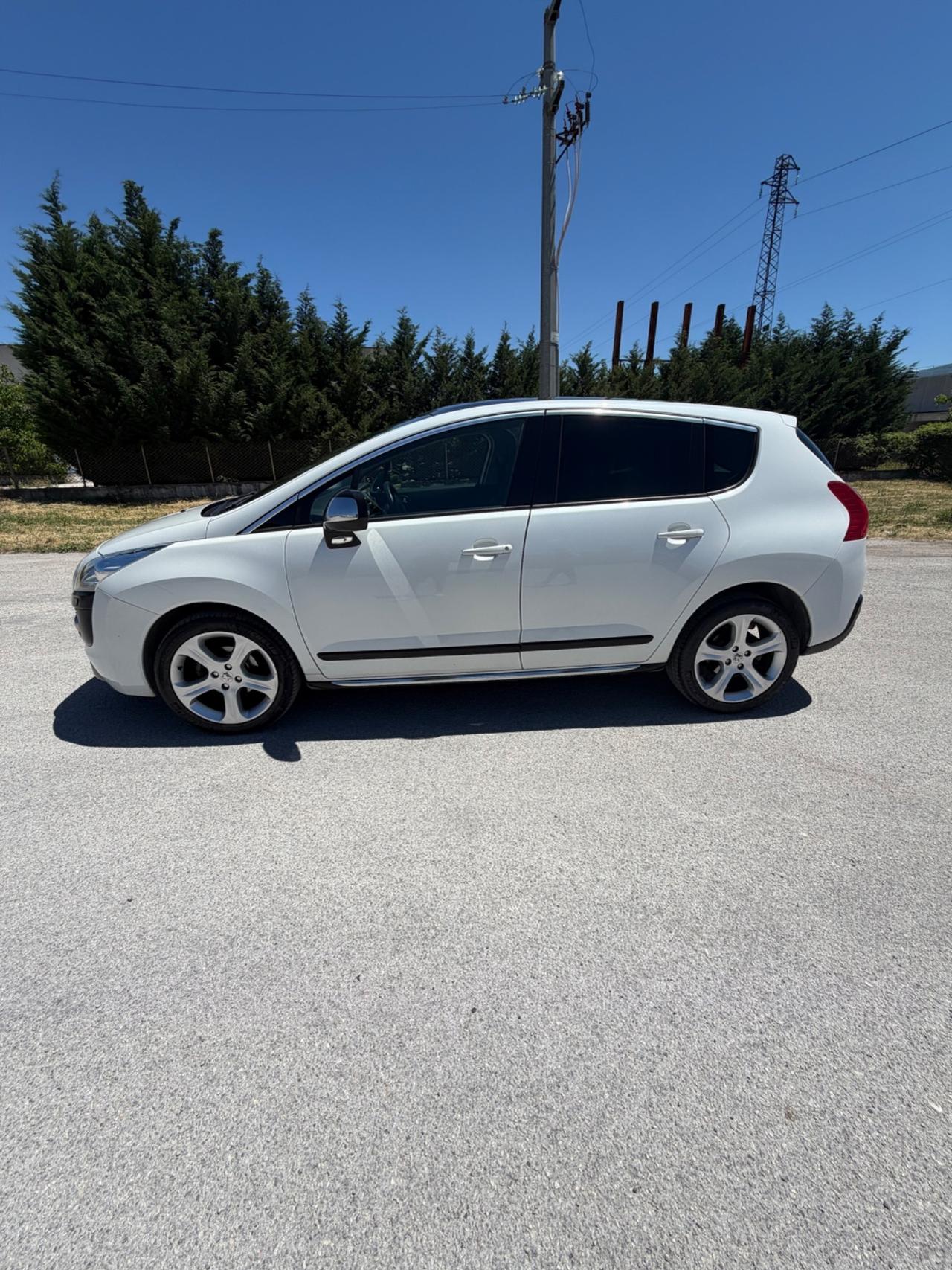 Peugeot 3008 1.6 e-HDi 115CV cambio robotizzato Stop&Start Active