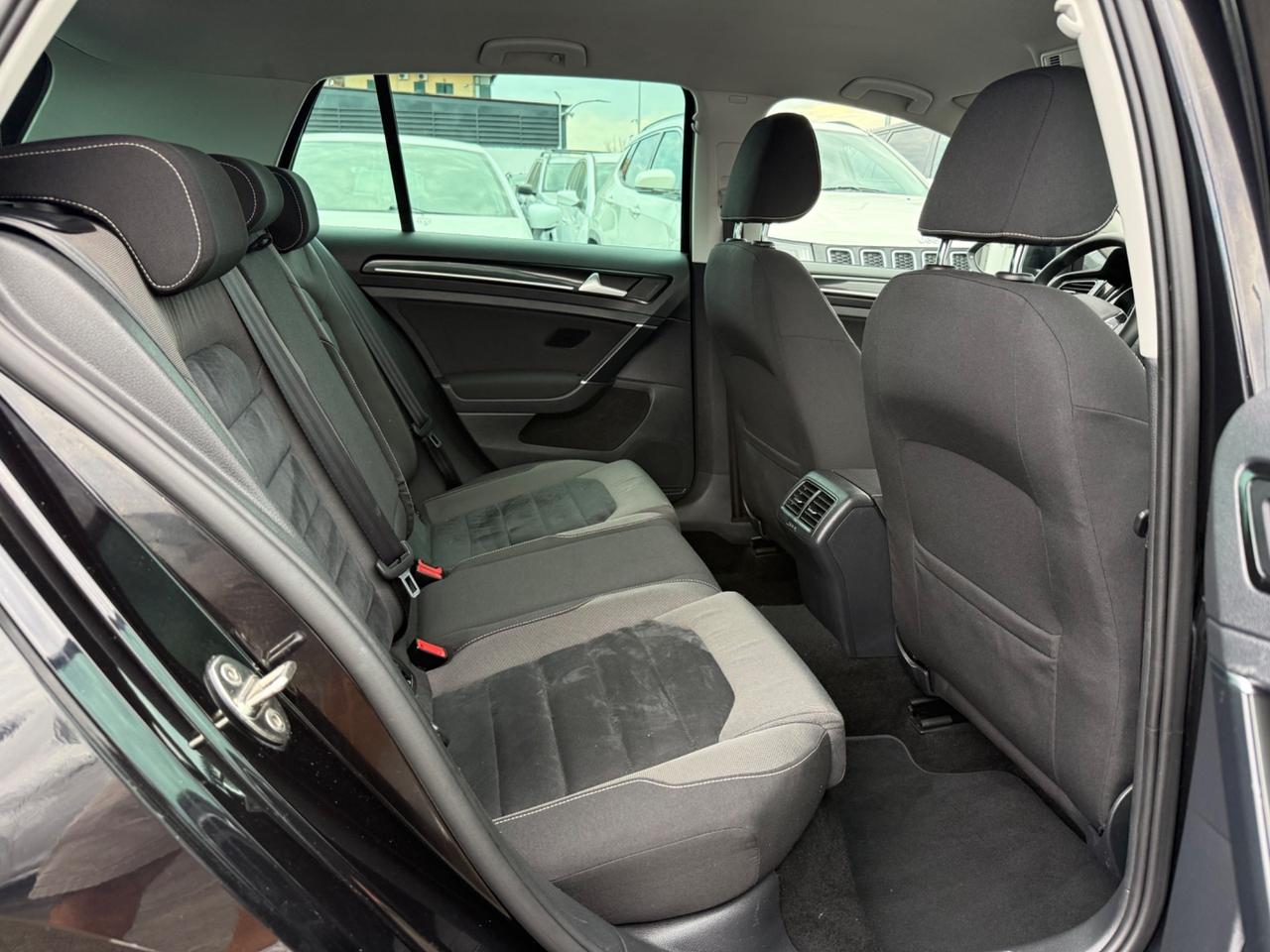 Volkswagen Golf 1.6 TDI 110 CV DSG 5p.