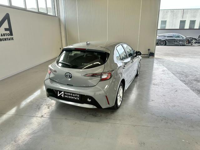 TOYOTA Corolla 1.8 HYBRID STYLE
