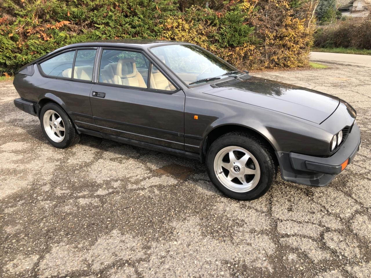 Alfa Romeo Alfetta GTV 2.0