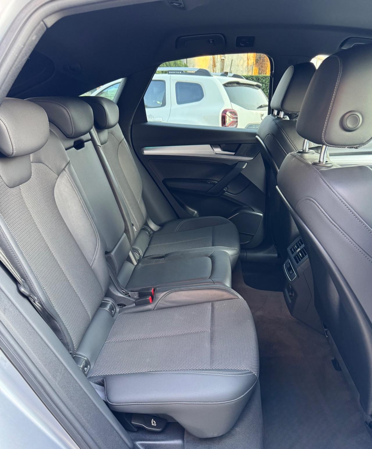 Audi Q5 40 quattro S tronic line plus